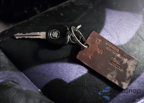 2008 Cadillac Dts 1Sc from USA, damaged, VIN 1G6KD57YX8U136102